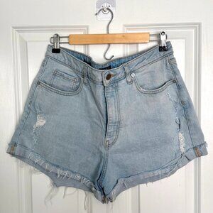 Wild Fable Super High Rise Rolled Cuff Shorts Size 14 Light Wash, Distressed 2.5